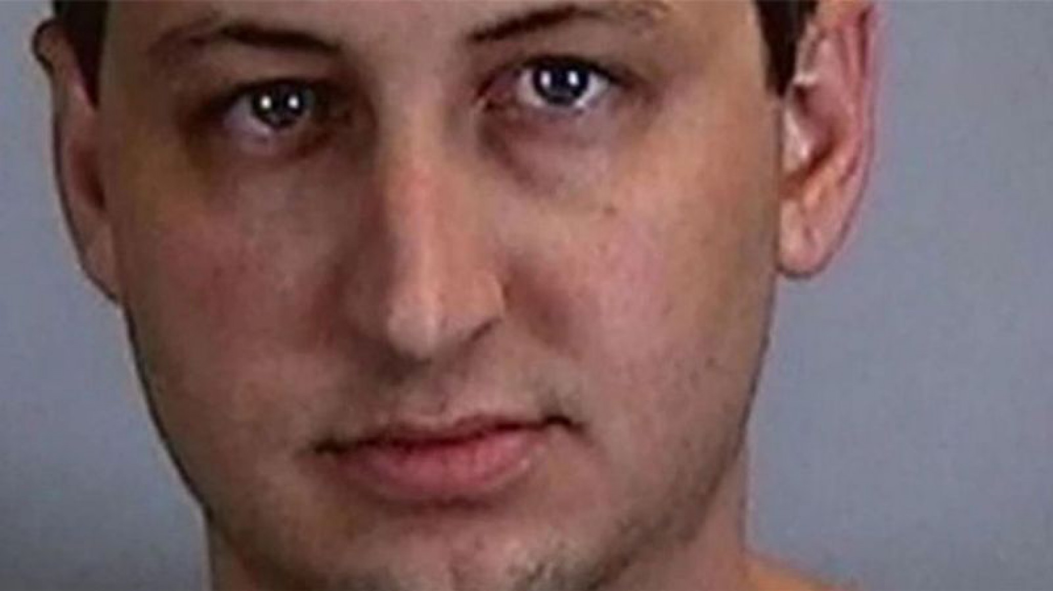 Fue condenado a 70 años de prisión por violar a su bebé, grabarse y publicar los videos