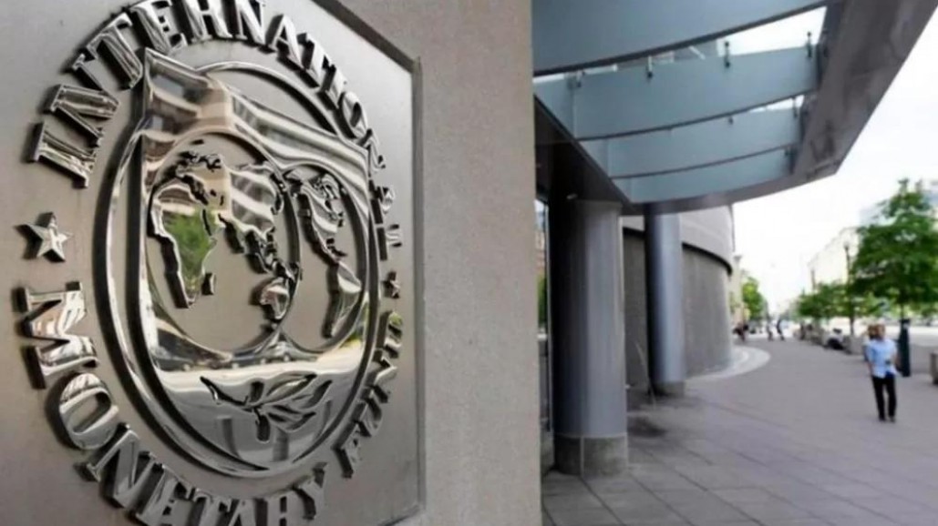 El FMI evalúa el primer año de gestión de Milei y advierte sobre desafíos económicos - abcDiario