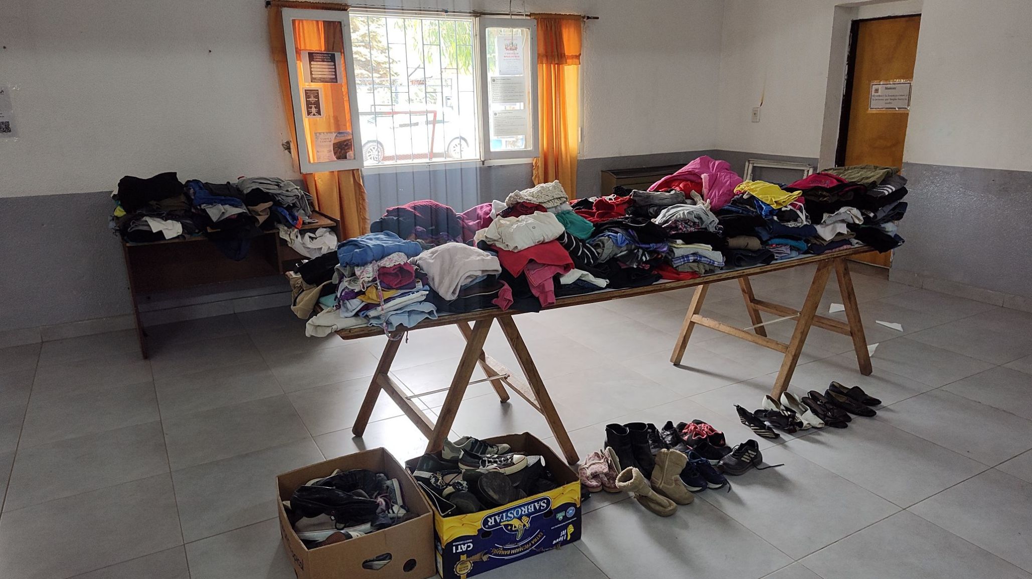 Último día para los kits escolares: Vecinal Próspero Palazzo ofrece ropa y calzado gratis