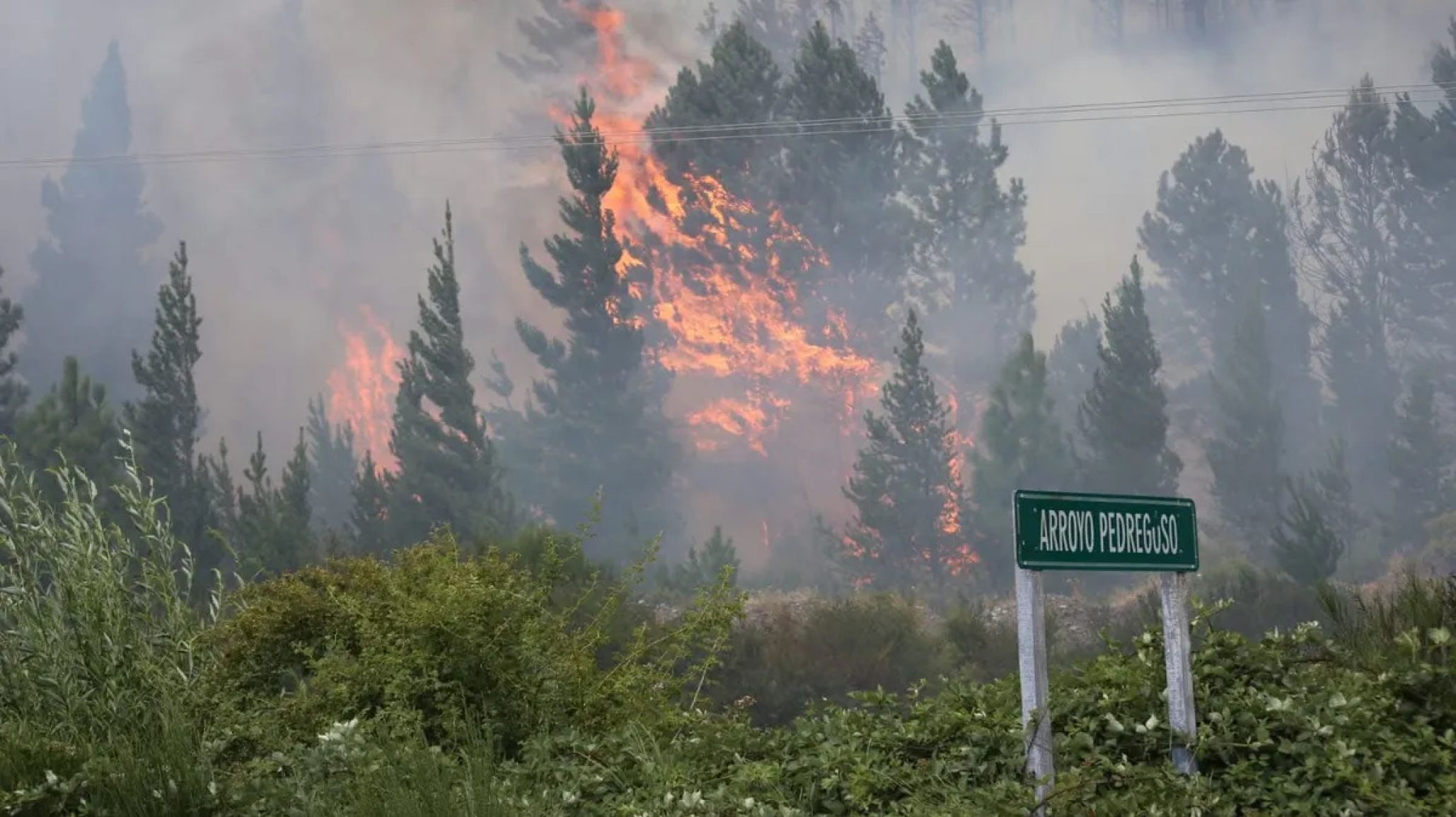 Alerta en Epuy閚: advierten sobre intentos de estafa durante el incendio forestal