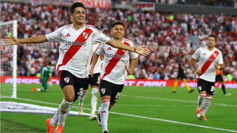 River vs. Universidad de Chile: horario y formaciones