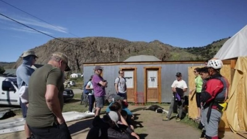 Tres turistas muertos: ¿Qué causó el vuelco fatal en el Río de las Vueltas?