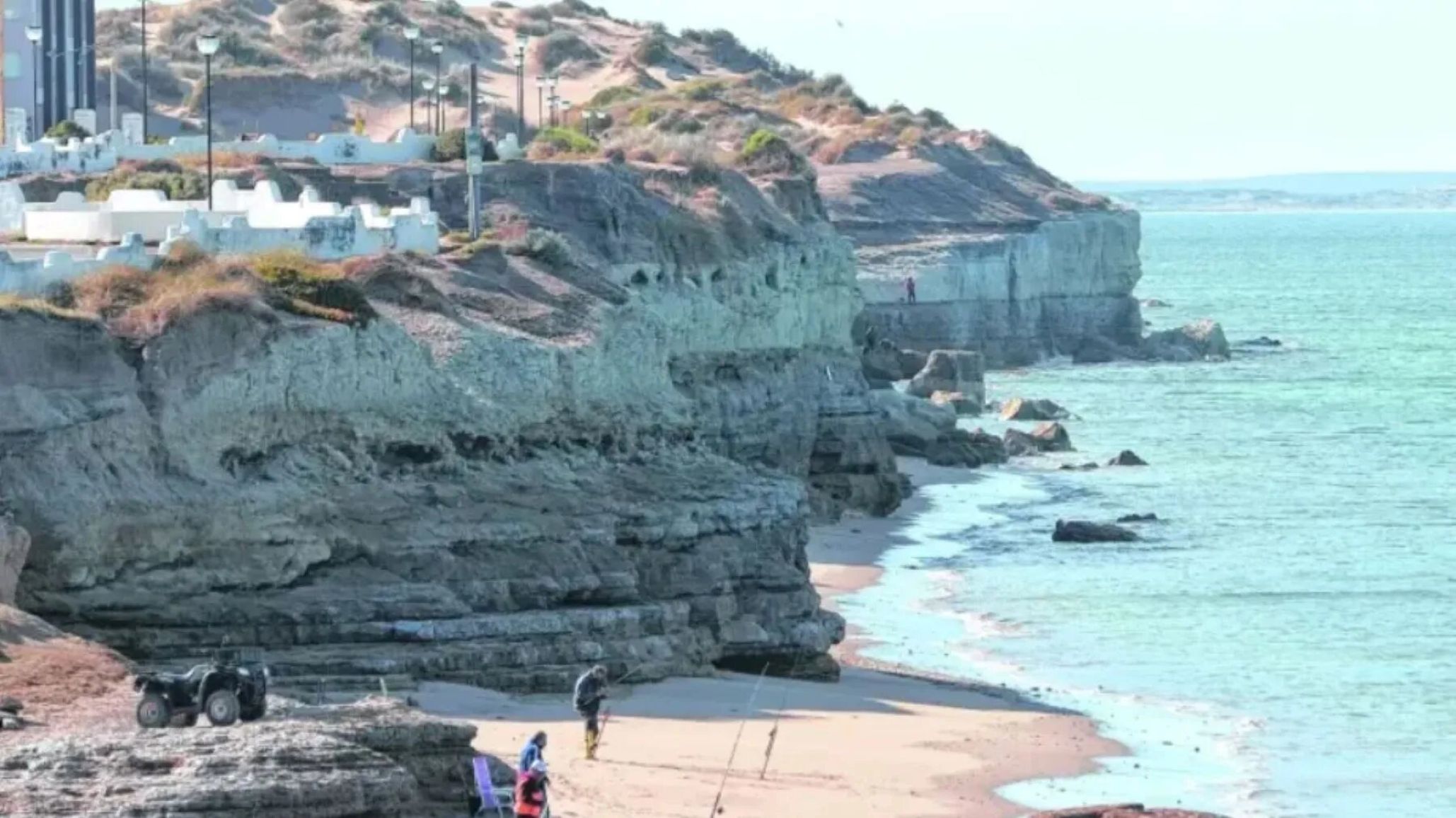 Un niño de 10 años cayó de un acantilado en Las Grutas