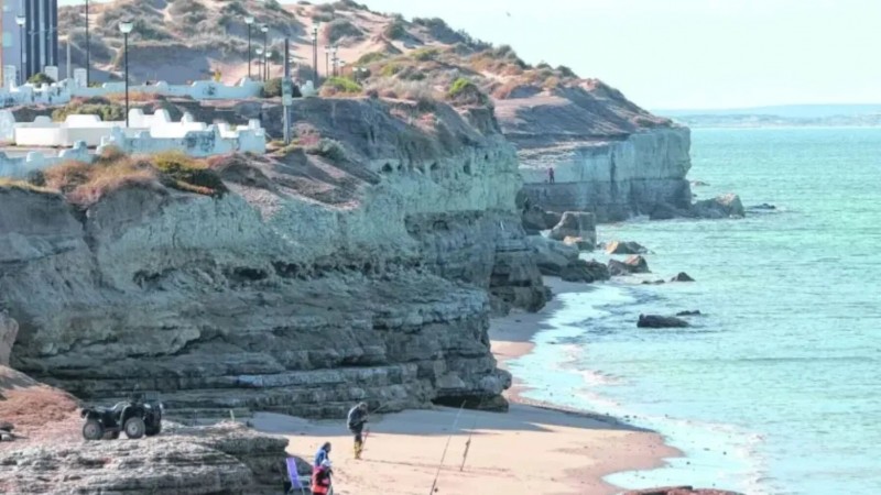 Un niño de 10 años cayó de un acantilado en Las Grutas