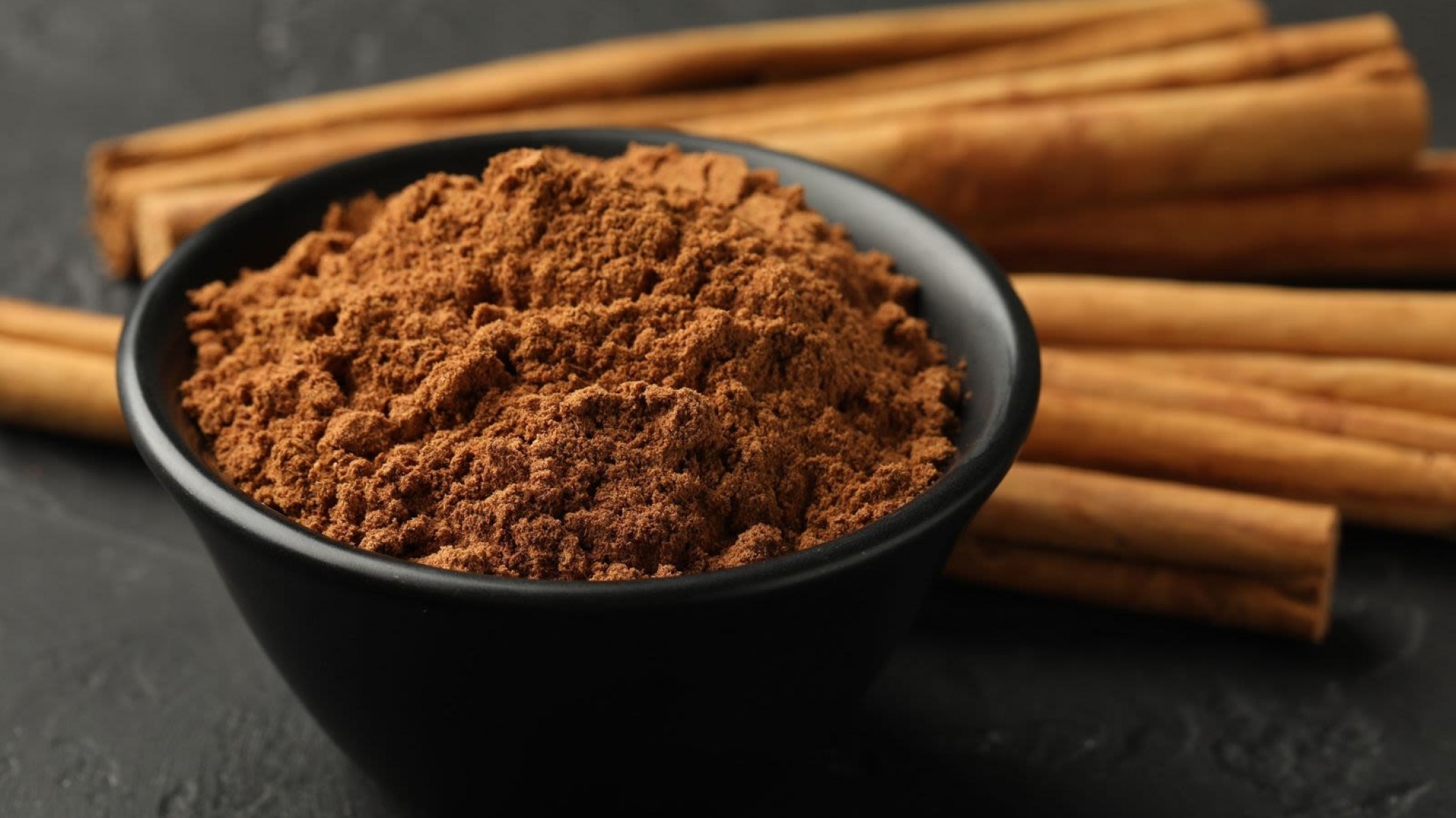 Anmat prohíbe la venta de canela molida por contaminación con plomo
