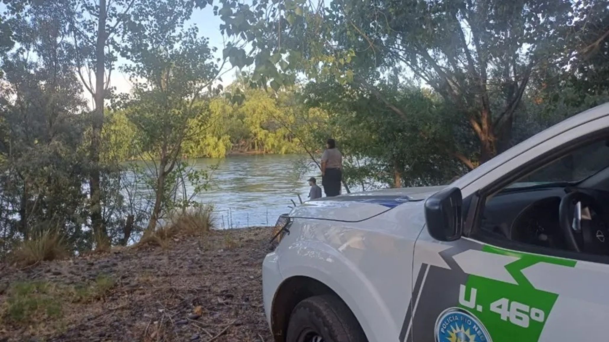 Neuquén: Un "trabajador golondrina" intentó cruzar un río y desapareció