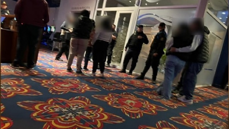 Clausuran un casino en Esquel tras hallar a cuatro menores dentro: "Se aplicará la mayor pena "