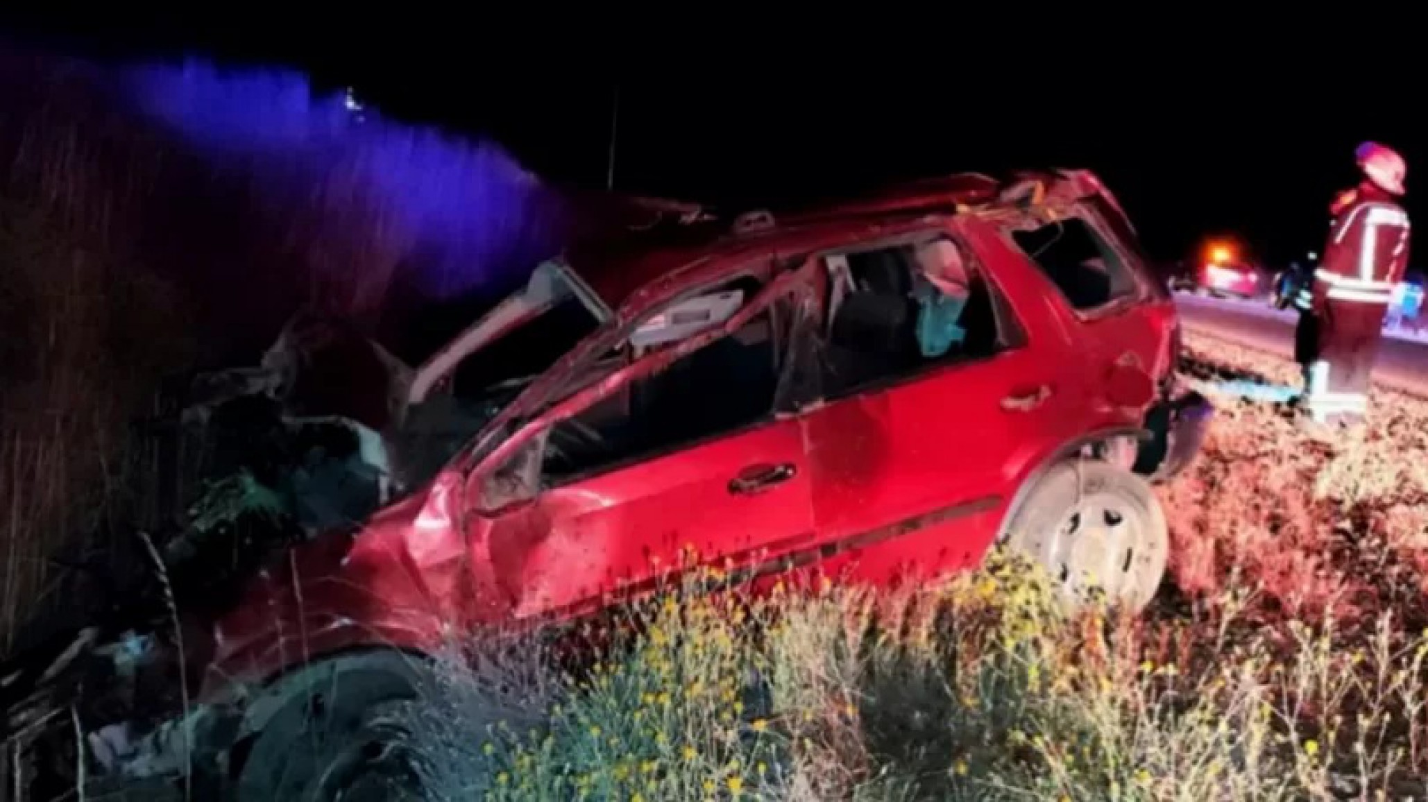 Un hombre y su pareja luchan por su vida tras un violento vuelco en Ruta 40