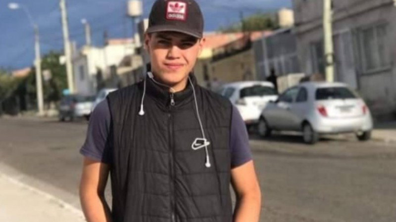 "No me aflojes, hijito": La madre de Juan Cruz Aguilar pide cadena de oración mientras sigue en estado crítico