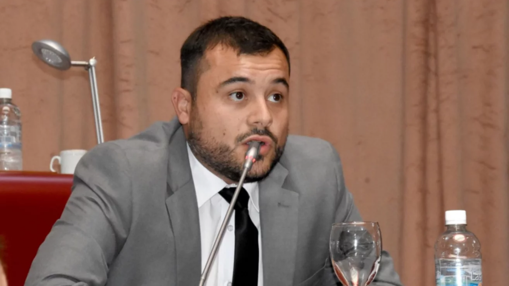 Emanuel Fernández: "Las declaraciones de Milei fueron desafortunada y activó una marcha genuina"