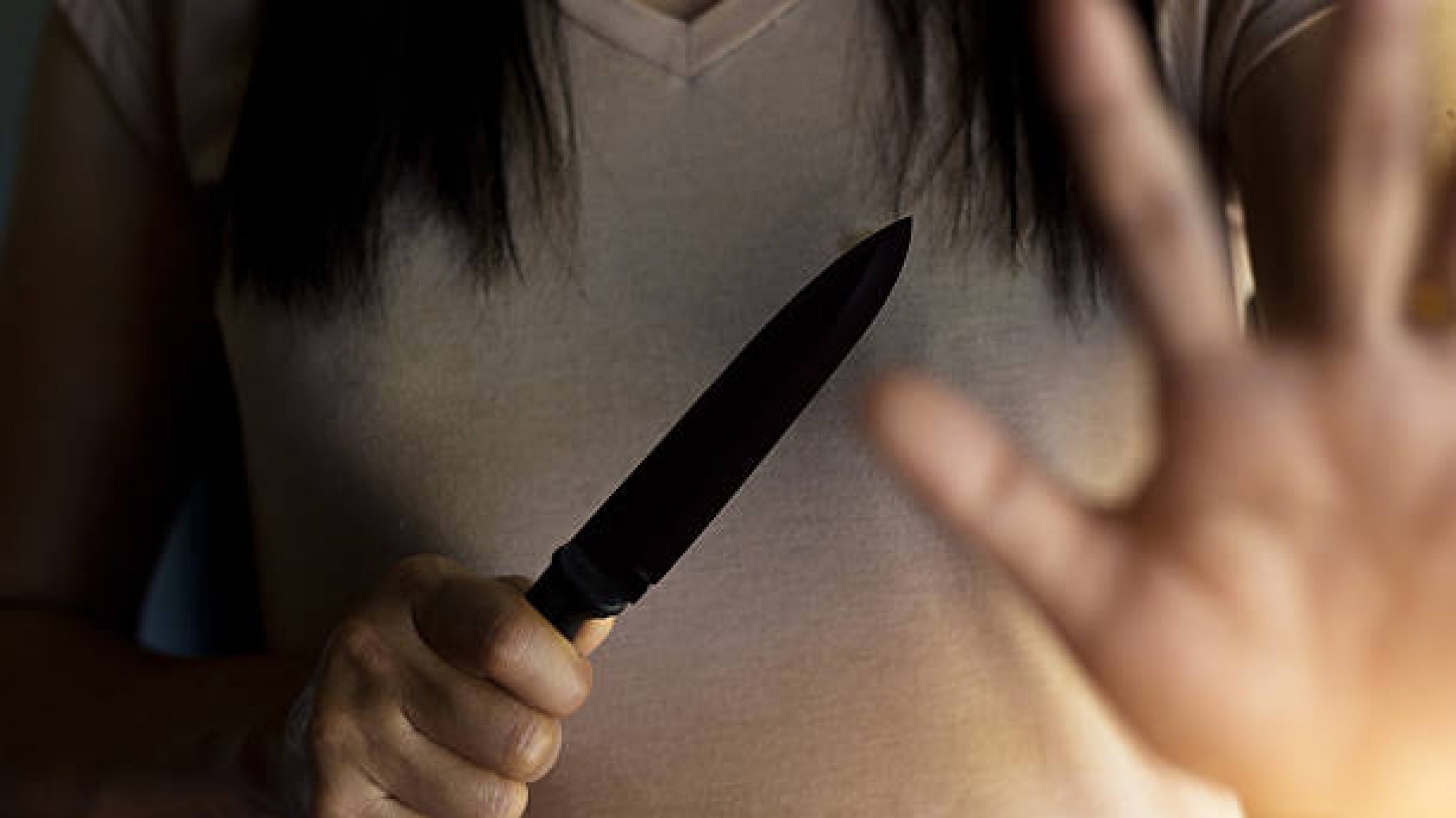 Intentaron robar un auto con un cuchillo y quedaron detenidas