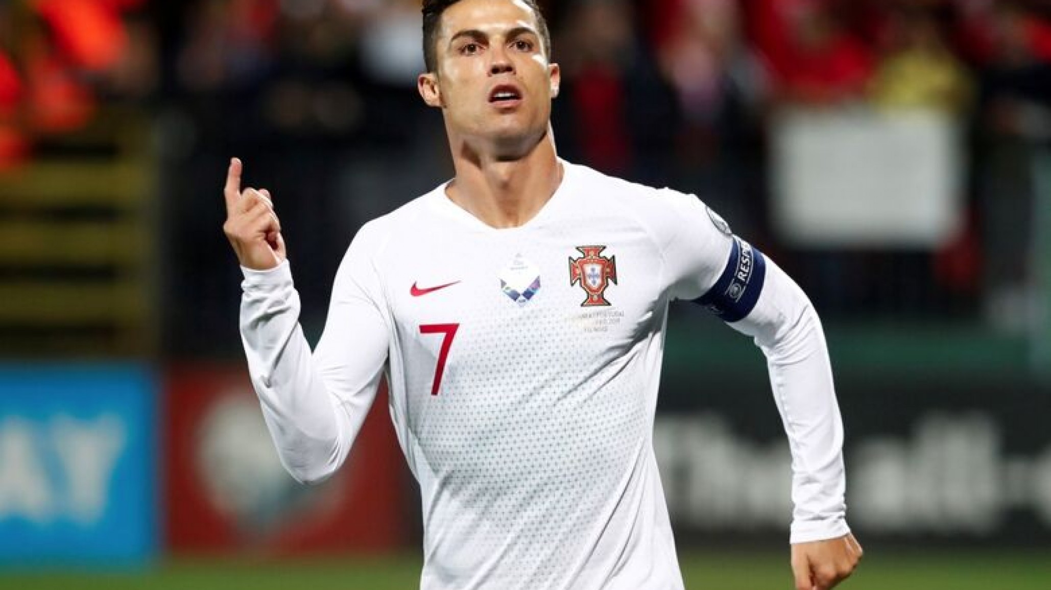 Cristiano Ronaldo se comparó con Messi y Maradona: "Soy el futbolista más completo que existió"