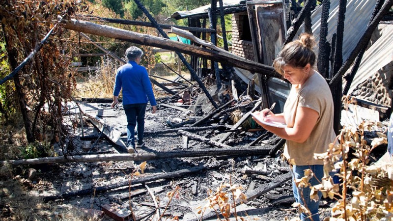 El Bolsón: "Se está quemando todo", el drama del intendente ante el fuego incontrolable