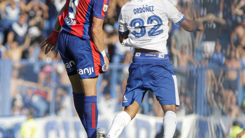 Vélez y San Lorenzo igualaron en un intenso partido en Liniers
