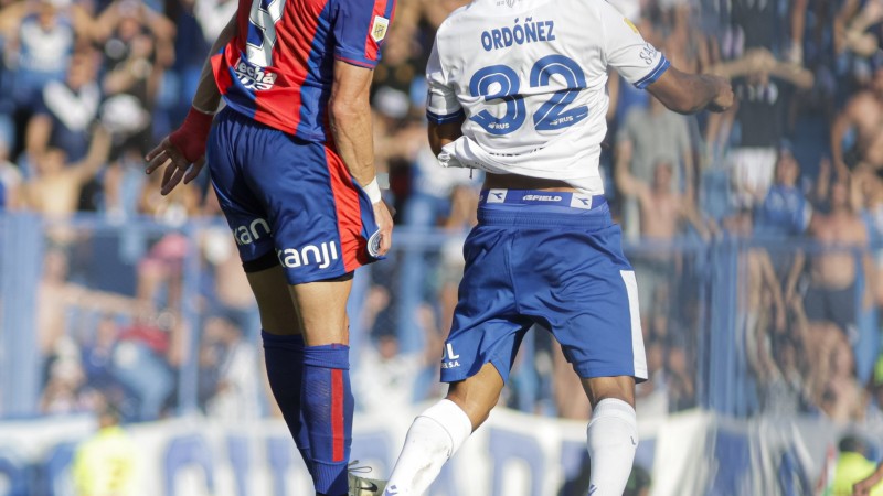 Vélez y San Lorenzo igualaron en un intenso partido en Liniers