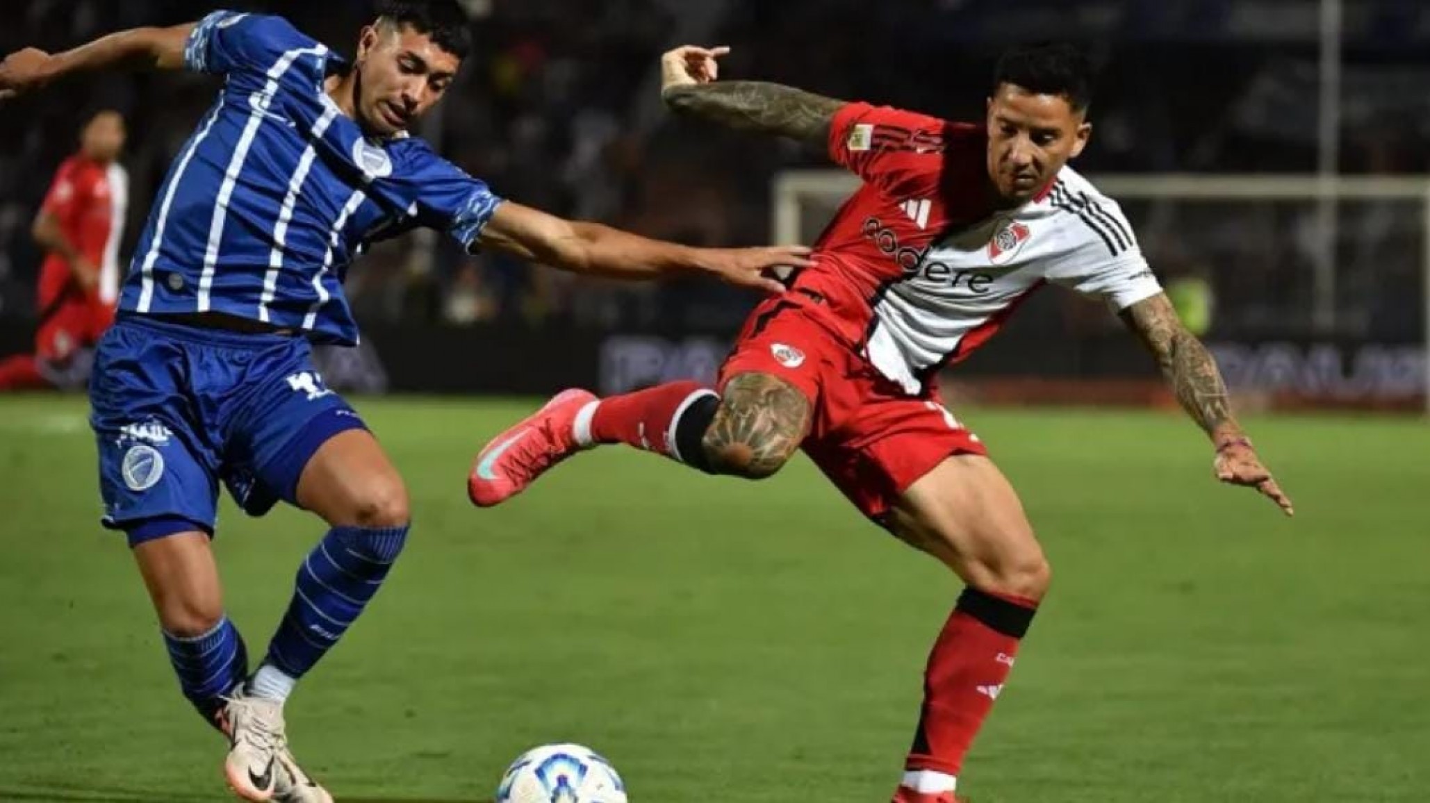 River sigue sin ganar de visitante: empate sin goles ante Godoy Cruz en Mendoza