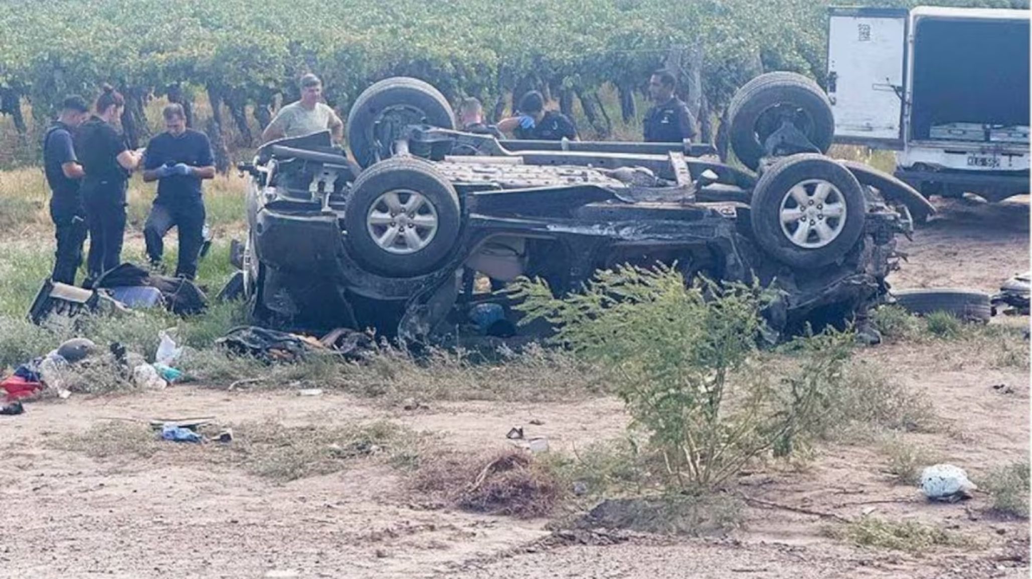 Un padre y sus dos hijos murieron en un vuelco en Ruta 7