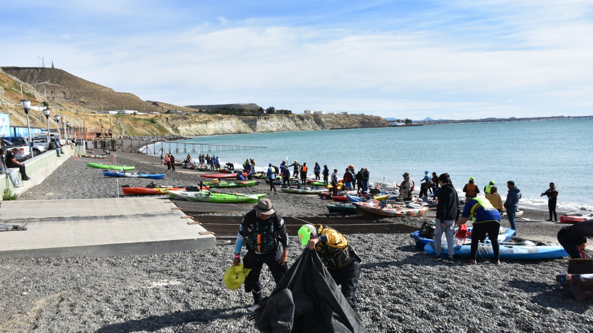 Más de 70 kayakistas disfrutaron del 4º Torneo Gallo Patagónico