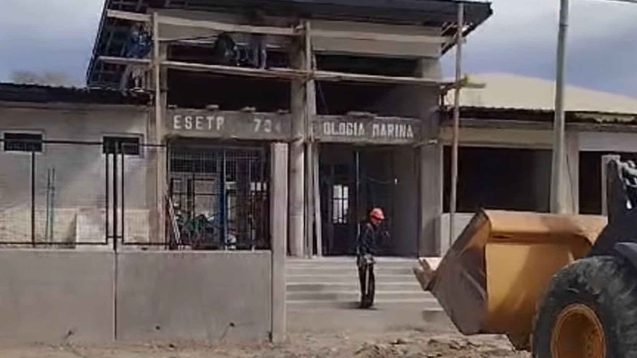 La directora del Biología Marina confirmó el inicio de clases en el edificio reformado