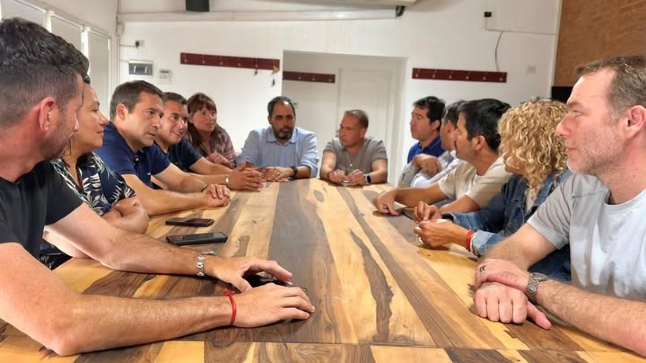 Luque: "La realidad se impone y no aparece en la agenda del Ejecutivo"