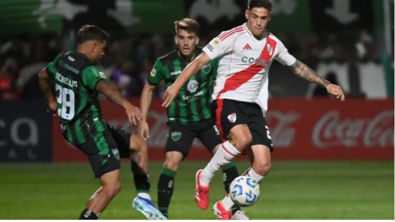 River reaccionó en el segundo tiempo y venció 2-0 a San Martín en San Juan