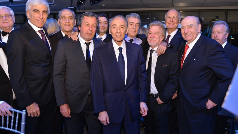 El gobierno apuntó contra el grupo Clarín por el anuncio de compra de Telefónica