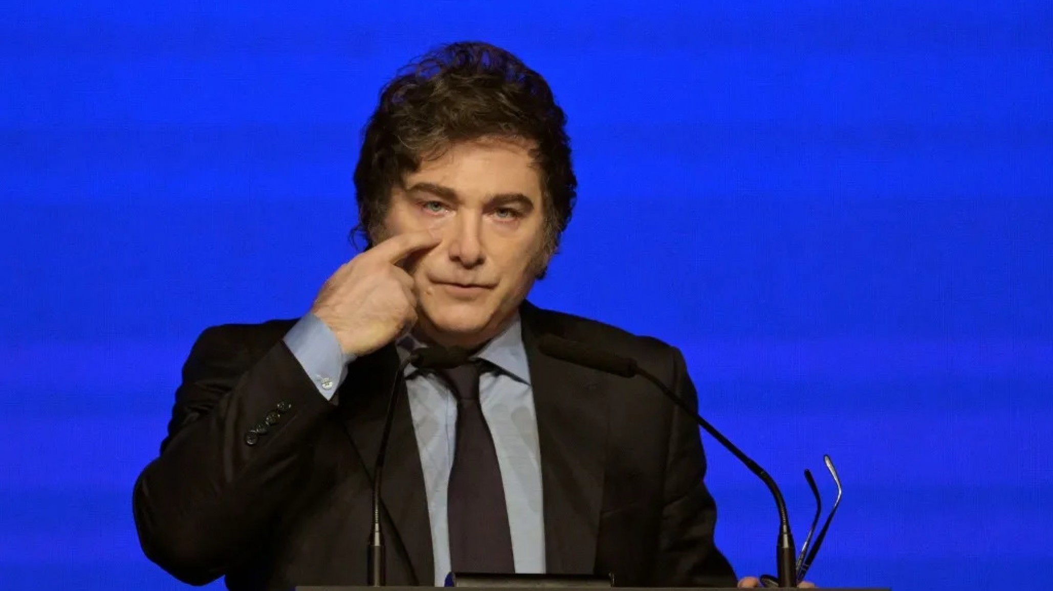 El índice de confianza en el gobierno cayó en febrero