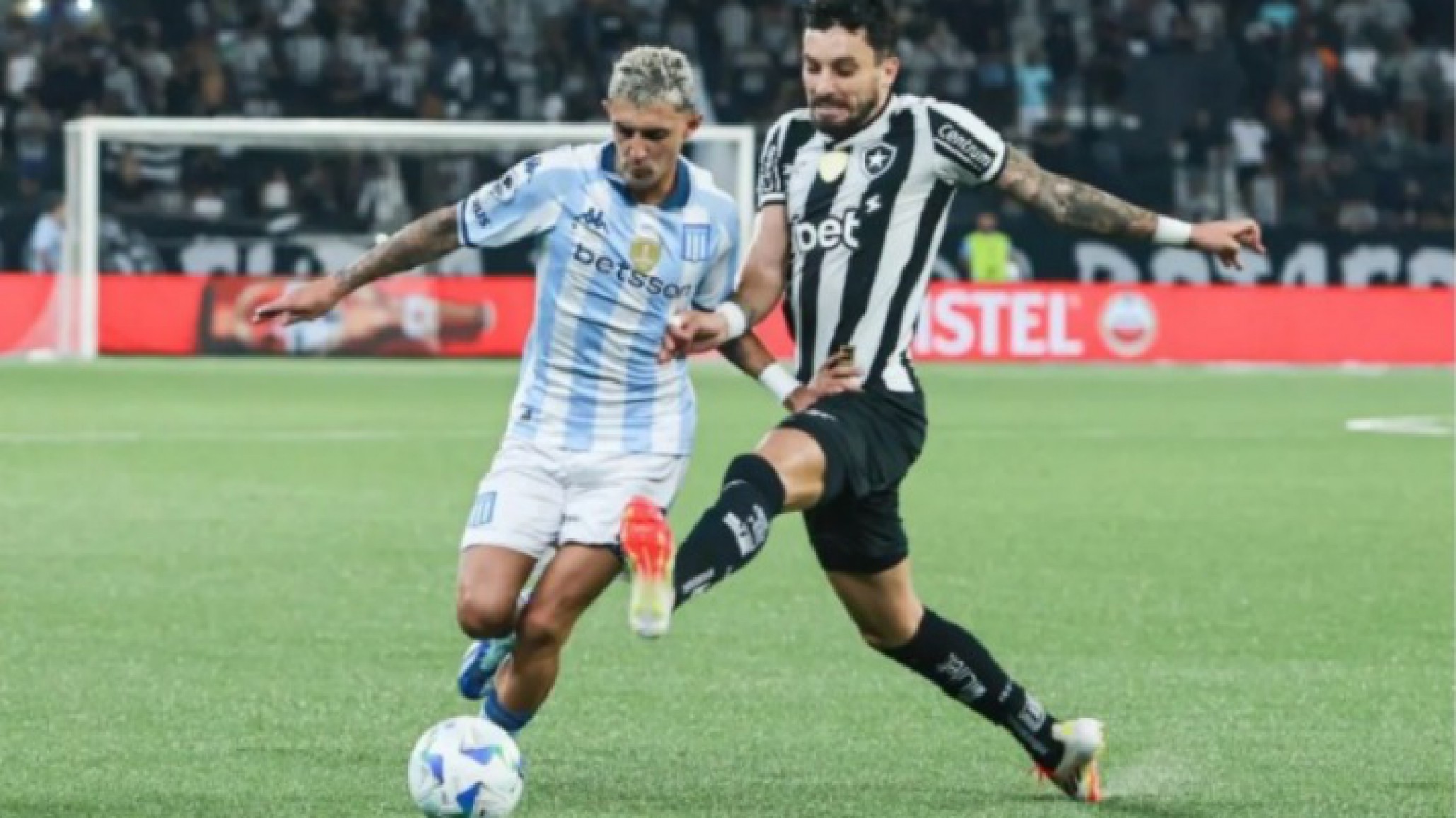 Racing campeón de la Recopa Sudamericana: venció 2-0 a Botafogo en Brasil y alzó el título