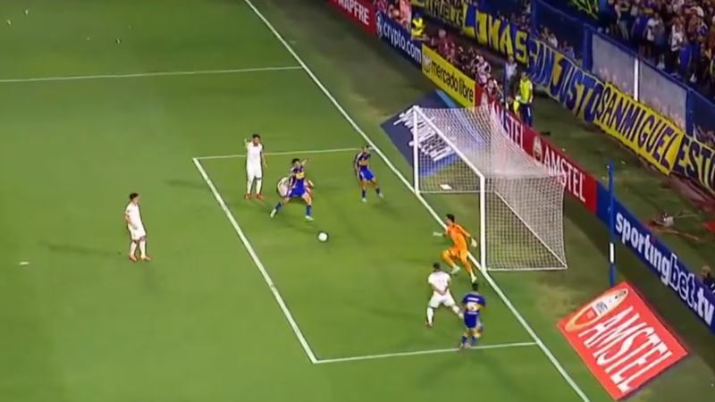 Cavani habló sobre el gol que erró ante Alianza Lima: "Lo vi mil veces"
