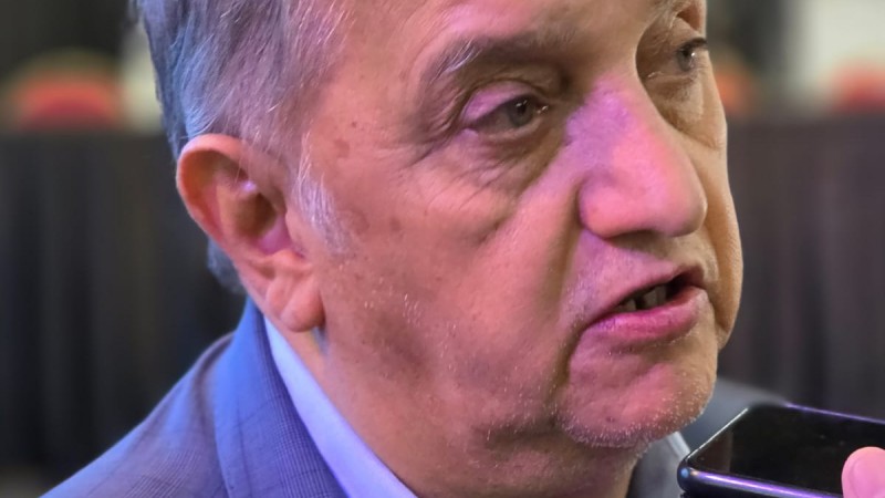 Linares criticó a funcionarios de la actual gestión: "No se está llegando a los barrios"