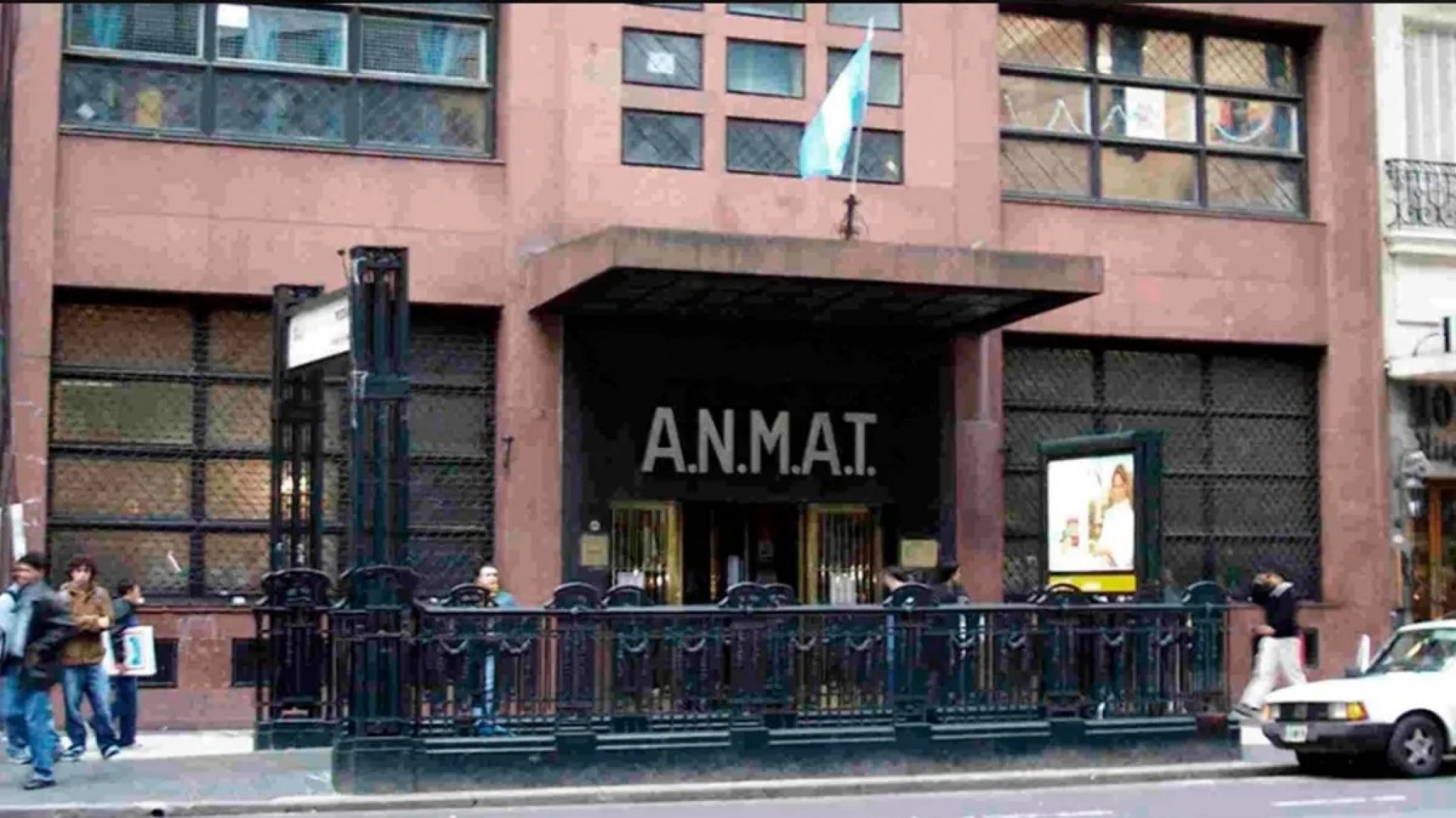 ANMAT prohíbe la venta y distribución de un medicamento en todo el país