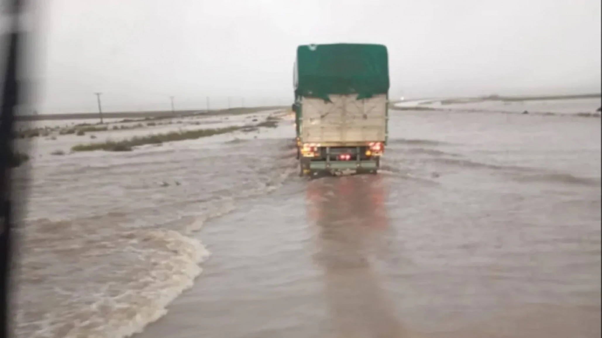 Una familia de Comodoro quedó varada en la ruta por el temporal de Bahía Blanca