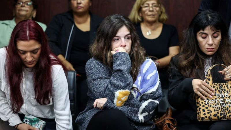 Burlando aseguró que "con Maradona hubo actitudes demenciales"