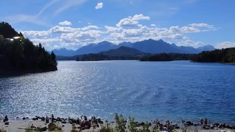 Bariloche: una mujer murió mientras buceaba en el Circuito Chico