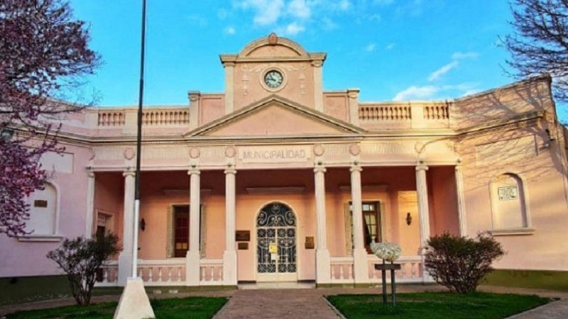 Desvincularon a una empleada municipal de Esquel por 85 faltas injustificadas