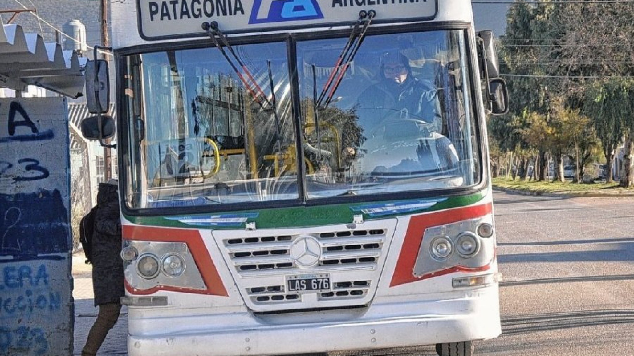 Modifican el recorrido de colectivos por obras en Km. 3