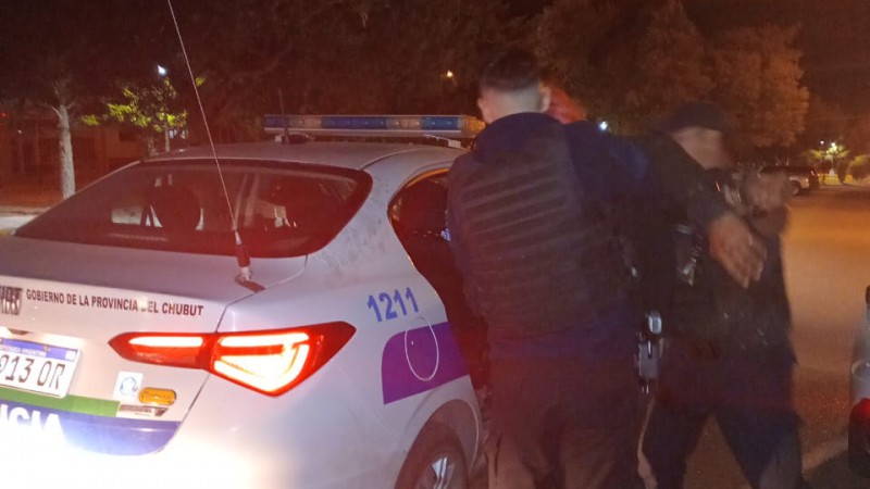 Intentó robar un celular y terminó detenido