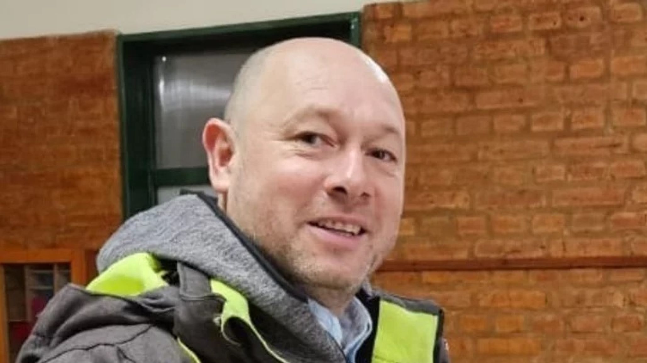 El secretario de Bosques que estuvo de viaje durante los incendios en la cordillera presentó su renuncia