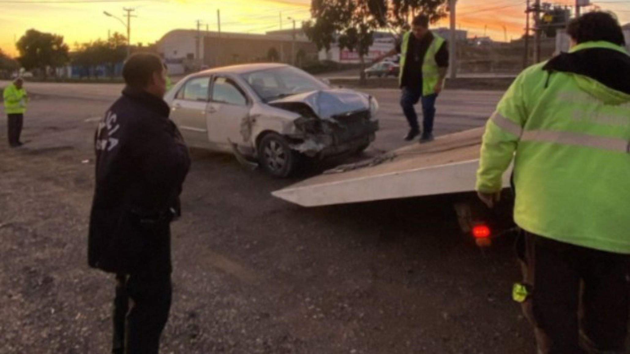 Conductor ebrio chocó tras circular golpeando otros autos