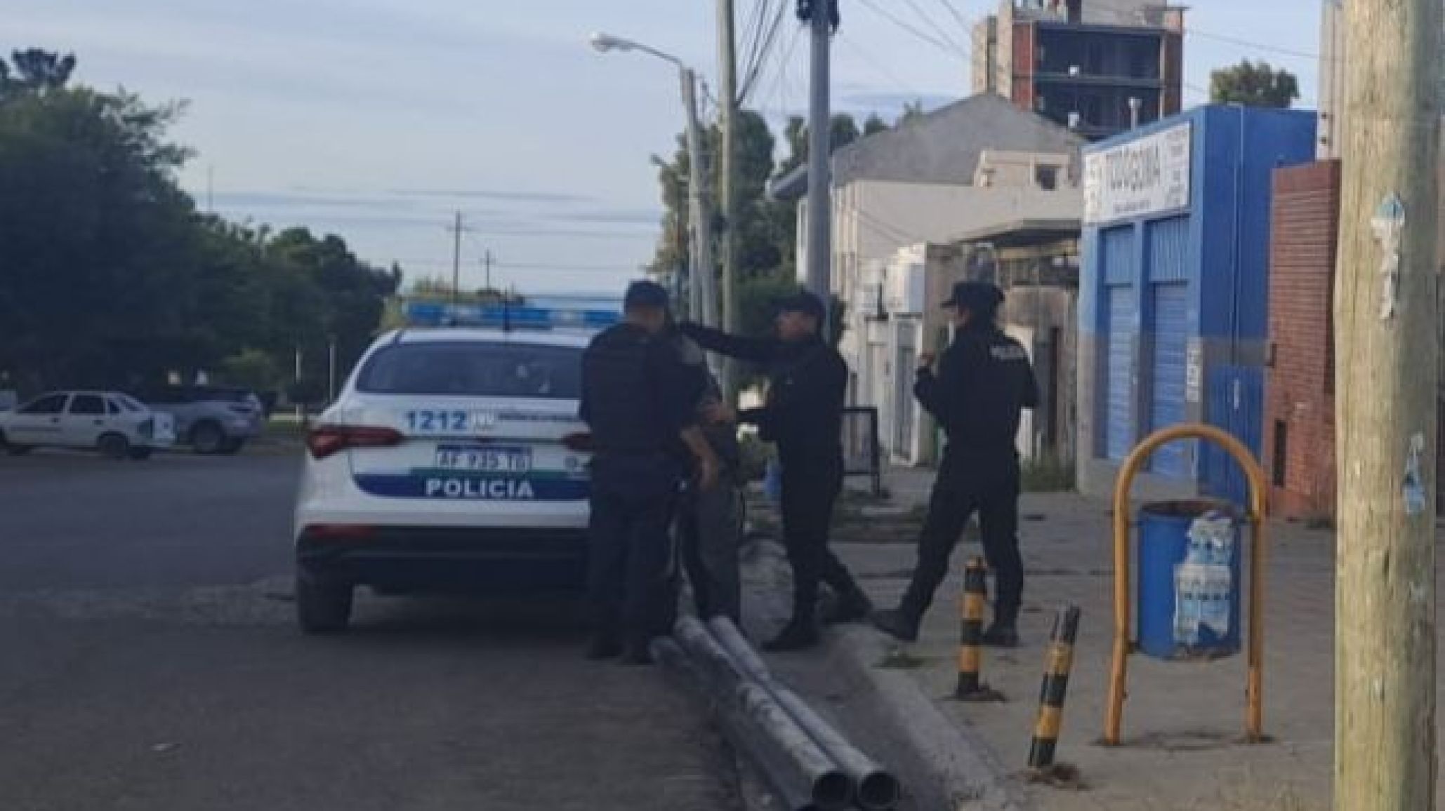 Lo descubrieron intentando robar en una obra en construcción en Av. Rivadavia