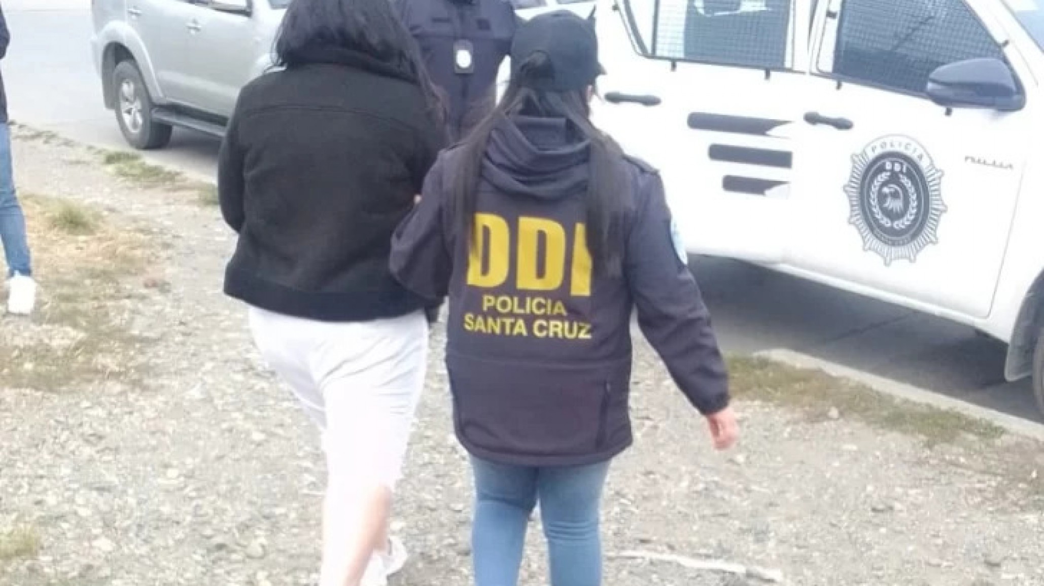 Detuvieron a una mujer que organizaba encuentros sexuales para luego extorsionar a sus víctimas