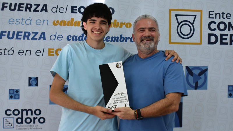 Lautaro Siares se consagró campeón de su primer Abierto de Tenis