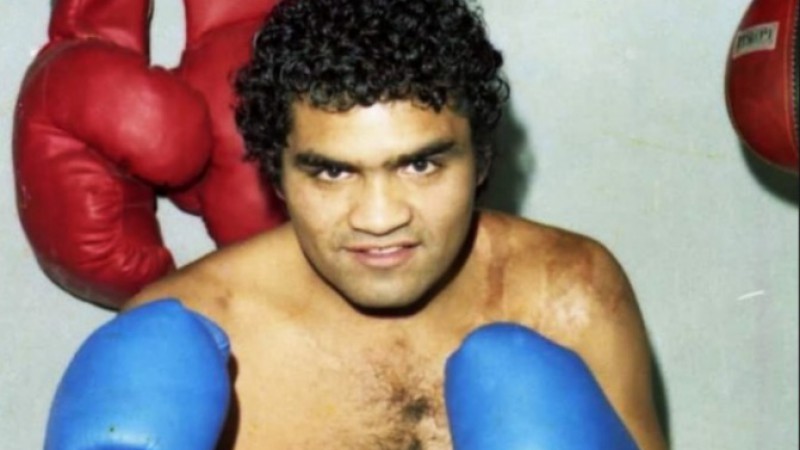 El "roña" Castro recordó su origen humilde en Caleta Olivia y el por qué hoy ayuda a quienes más lo necesitan a través de 14 comedores