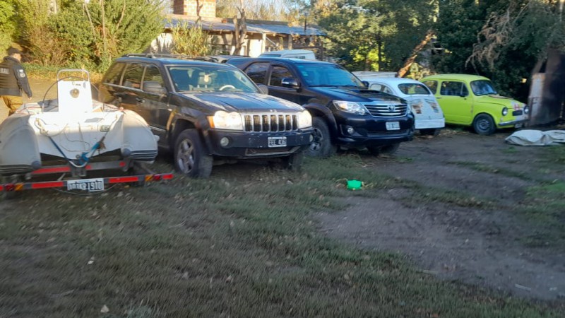 Comodoro: Tres personas detenidas por venta de autos mellizos y estafas en Km. 17