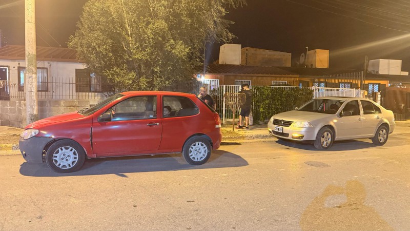 Km 8: conducía borracho y chocó un auto estacionado