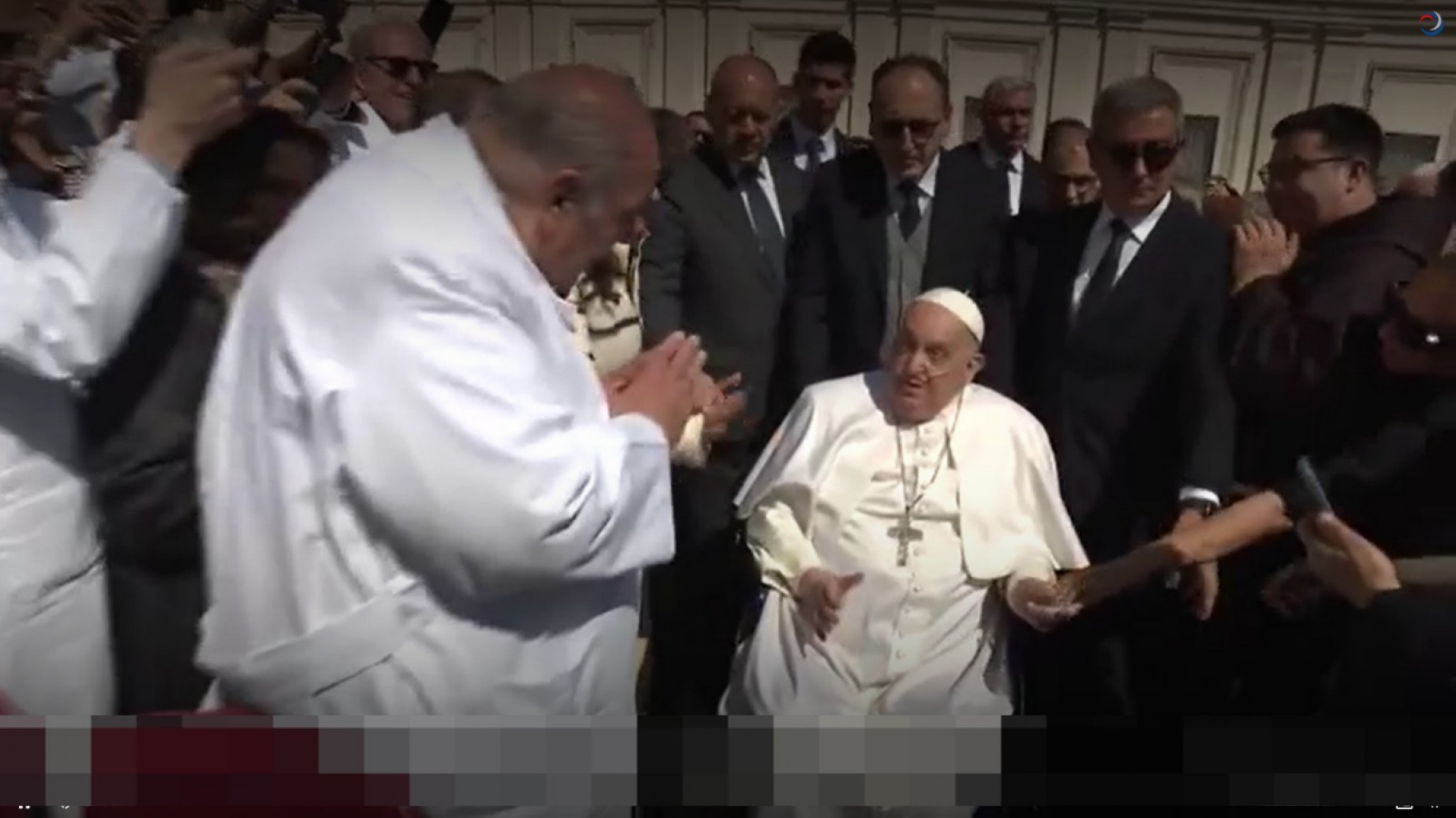 El Papa Francisco reapareció ante los fieles tras su internación