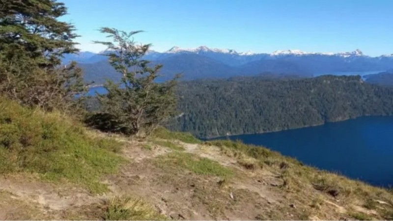 Hallaron un cuerpo en Villa La Angostura y analizan si se trata de Ezequiel Vergara