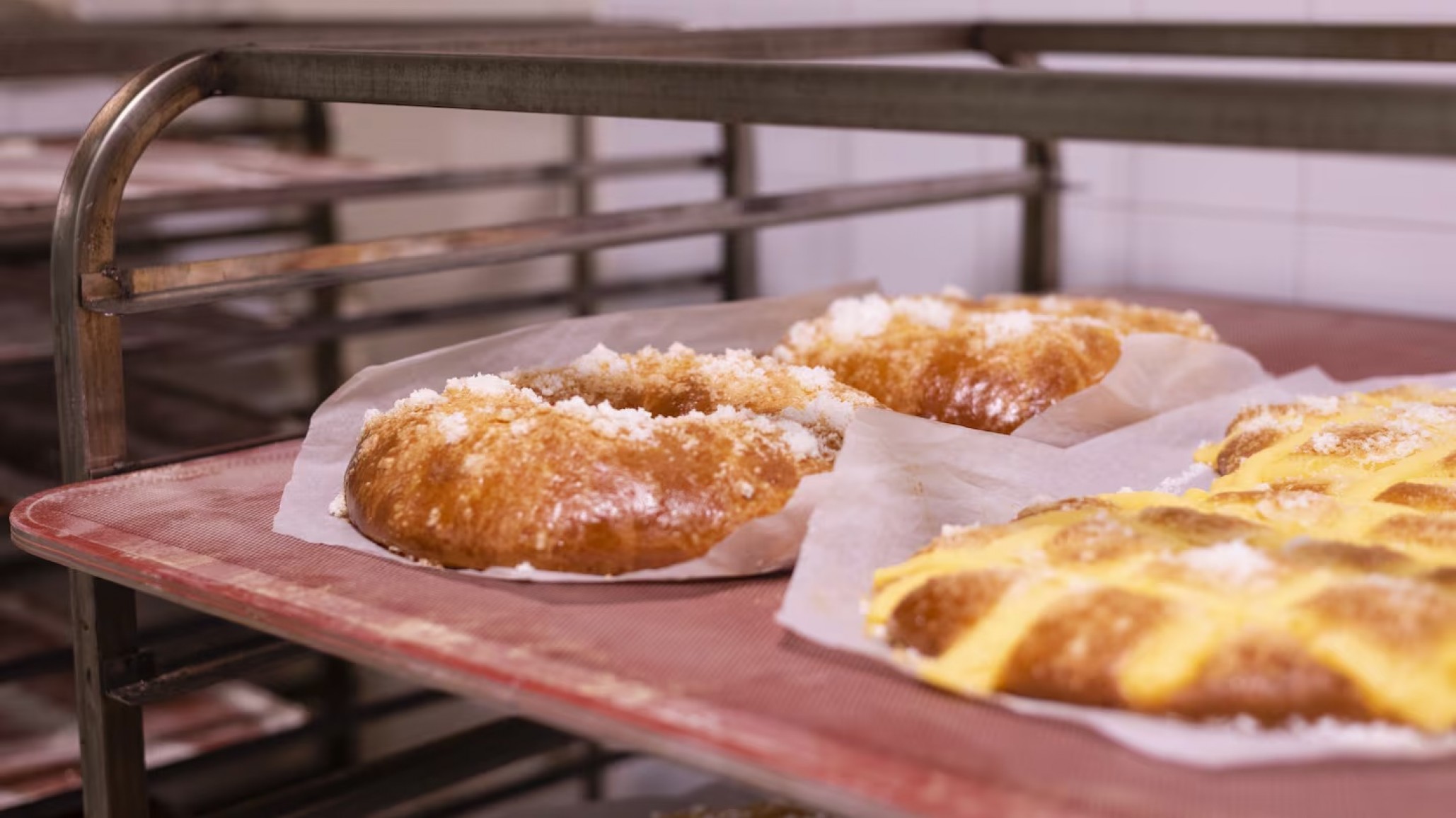 El Merendero "Caritas Felices" recibe donaciones para roscas y huevos de Pascua