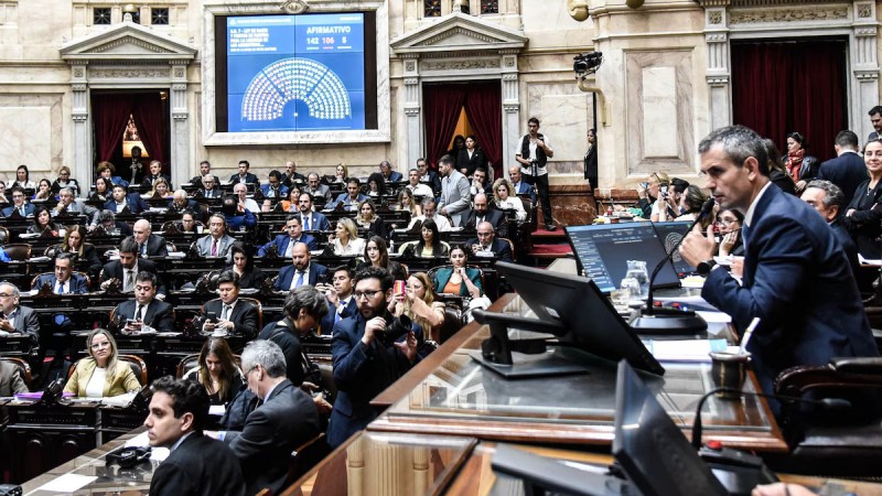 El oficialismo busca aprobar un dictamen para bajar la edad de imputabilidad a 14 años