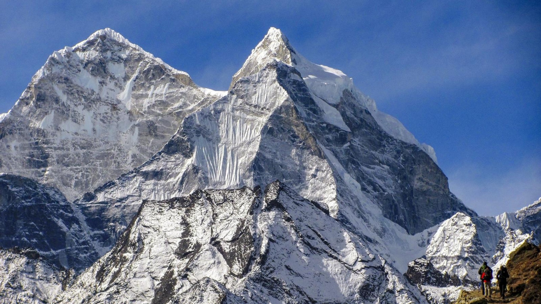 Tragedia en Nepal: Una avalancha se lleva a dos sherpas
